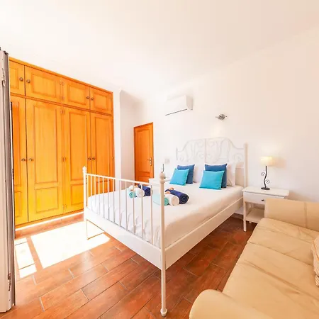 Sunny Joy - Com Piscina E Bbq Em Albufeira